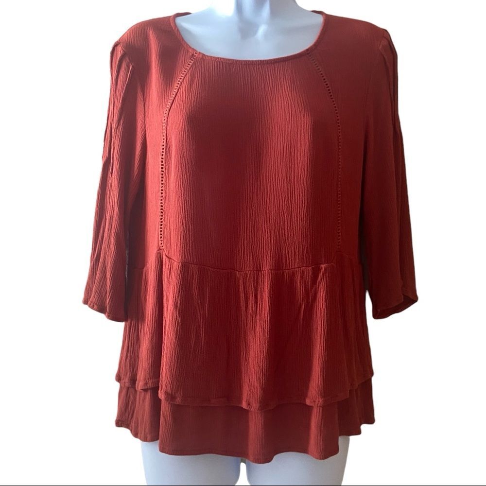 Eyeshadow Flowy Peplum 3/4 Sleeves Top or Blouse Medium